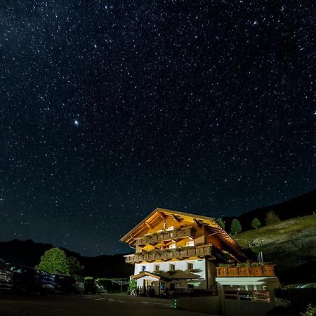 Apartmenthaus Innerkratzerhof Prägraten エクステリア 写真