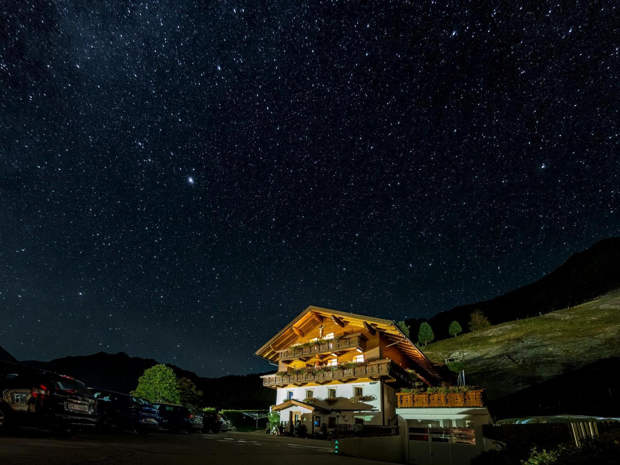 Apartmenthaus Innerkratzerhof Prägraten エクステリア 写真