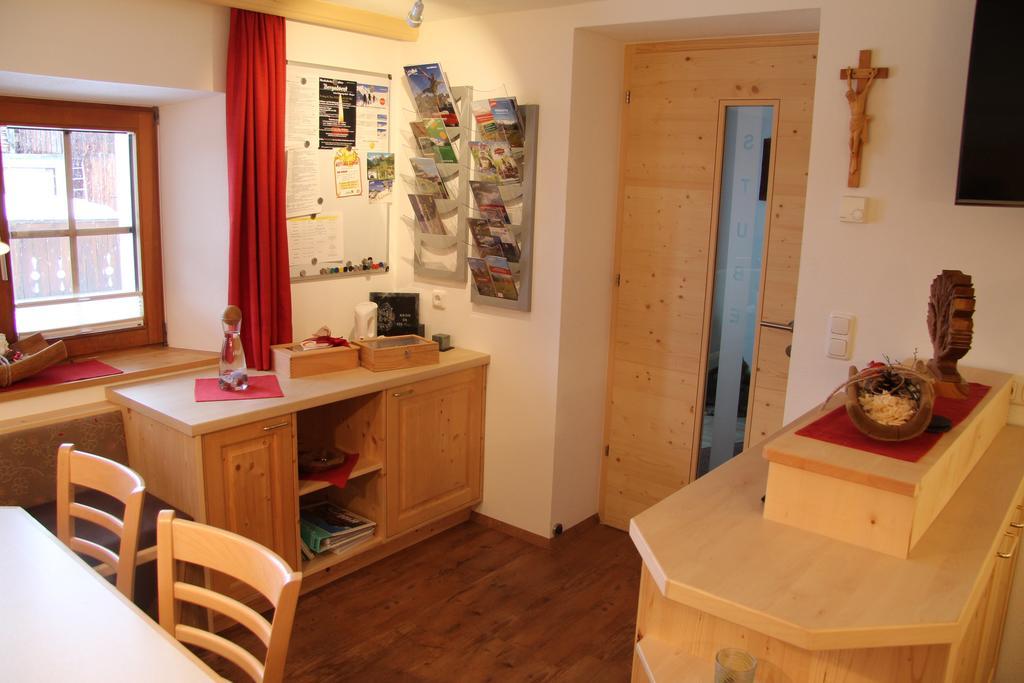 Apartmenthaus Innerkratzerhof Prägraten エクステリア 写真