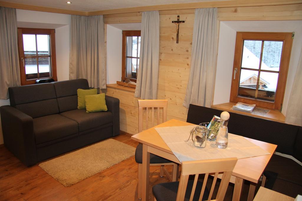 Apartmenthaus Innerkratzerhof Prägraten エクステリア 写真