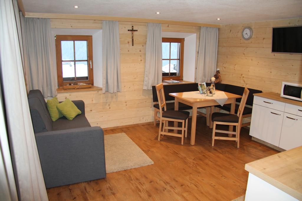 Apartmenthaus Innerkratzerhof Prägraten エクステリア 写真
