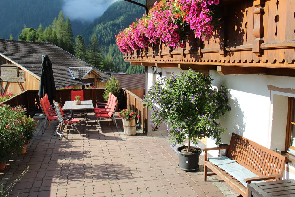 Apartmenthaus Innerkratzerhof Prägraten エクステリア 写真